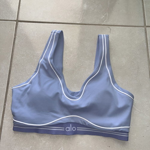 Alo Yoga summer set new with tags, blue, size M