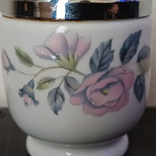 Vintage Royal Worcester June Garland porcelain egg coddler, like new