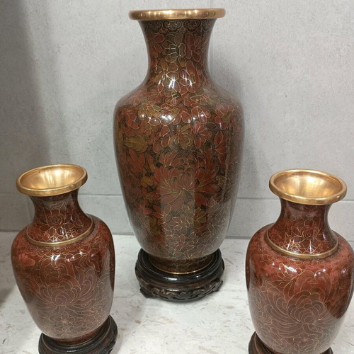Vintage Cloisonné Vase Set with Carved Wooden Bases like new