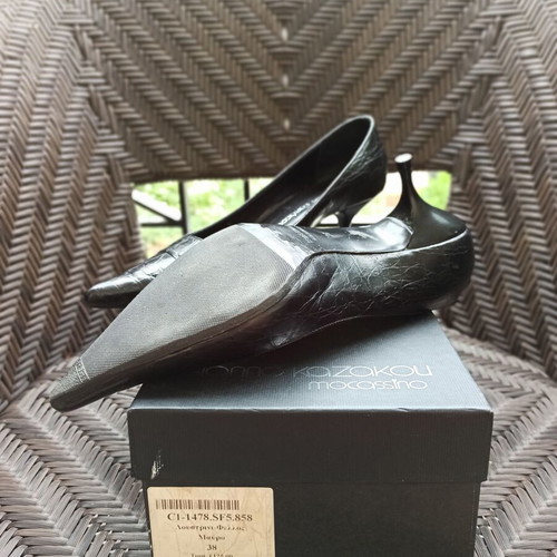 Xaris Kazakos leather pumps used, size 38, black