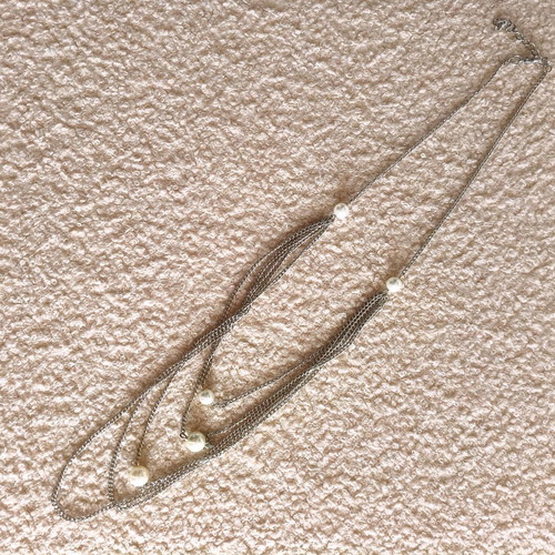 Stainless steel necklace like new, silver color