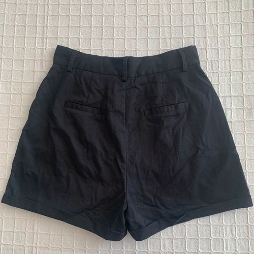 Amisu shorts size M used, black