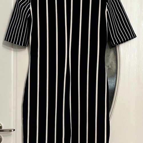 Zara women's dress new, size L, white and blue