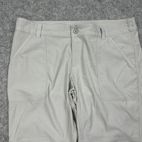 Columbia women's Capri pants XL used, grey beige, outdoor cropped