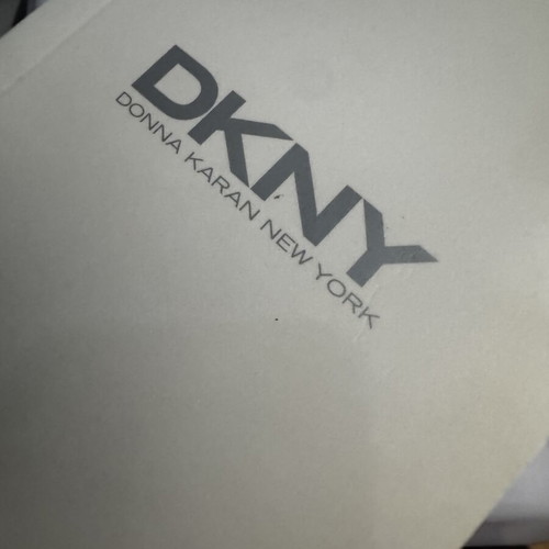 Donna Karan New York DKNY unisex watch like new, gray and silver