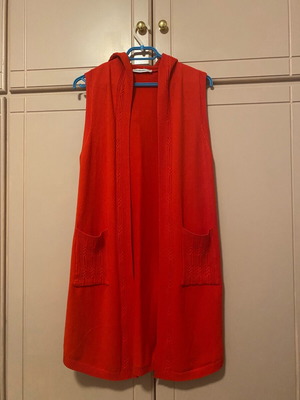 Attrattivo knitted sleeveless vest new, red