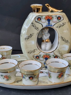 Σετ σάκε από πορσελάνη Kutani 1950 σαν καινούργιο με επίχρυσες λεπτομέρειες