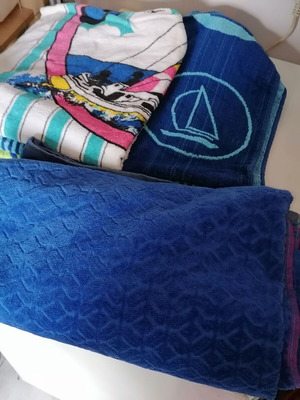 Beach Towels set of 3 like new