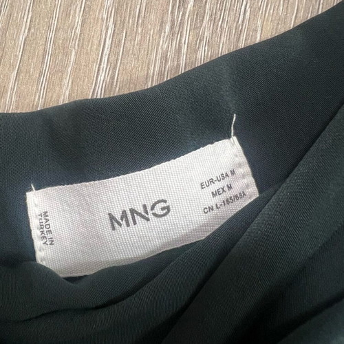 Mango skirt with slit like new, cypress green