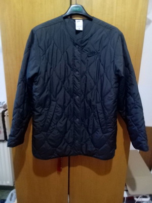 Nike small thermafit jacket like new, quilted black