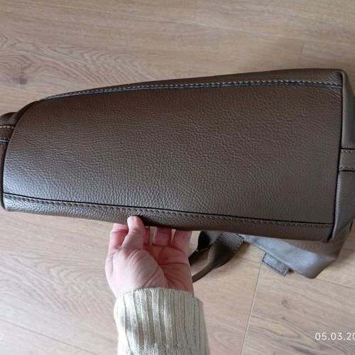 Gianni Chiarini leather handbag new, missing long handle