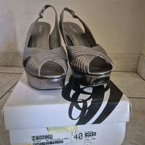 Nine West women's sandals used, leather, gray metallic, size 40, 11cm heel