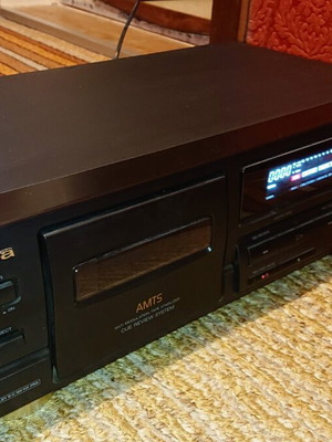 Aiwa AD-F550 στερεοφωνικό κασετόφωνο, κατασκευασμένο στη Σιγκαπούρη