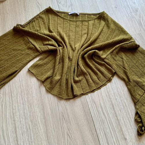 Zara blouse with 3/4 sleeve, like new, size L