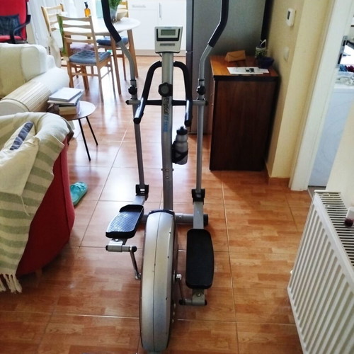 Elliptical trainer heavy-duty with large flywheel like new