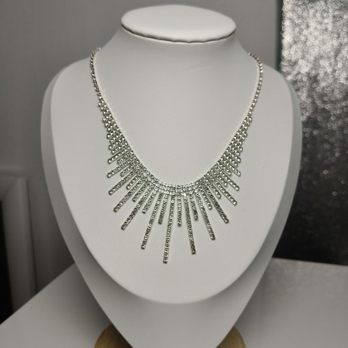 Silver necklace with sparkly rhinestones new