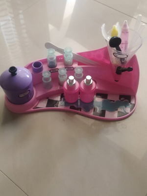 So Slime Slimeglam Studio kids' toy, As company