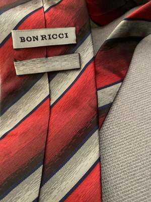 Tie like new