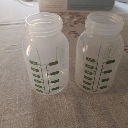 Ameda Mya Joy Double Electric Breast Pump like new with Hands-Free Pumping Bra