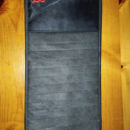 CD case for 13 discs like new with scratch