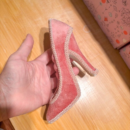 Pink Velour Shoe Ring Holder for 10 Rings Like New