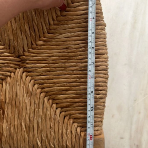 Stool like new, rattan wood