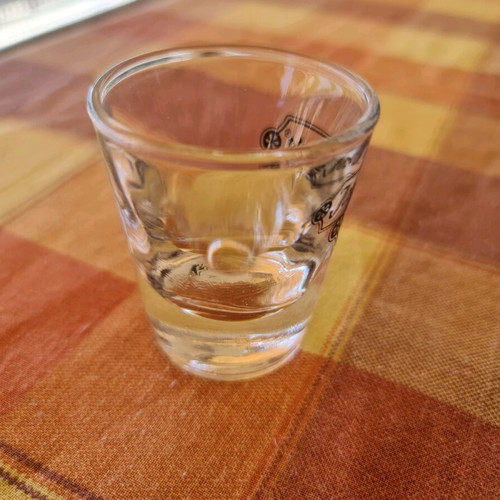 Jose Cuervo collectible shot glass 90-2000 like new