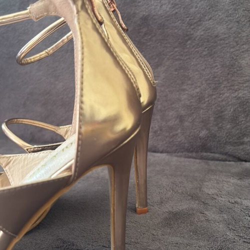 Voi Noi high heel sandals, size 37