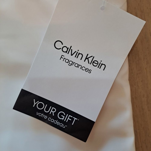 Calvin Klein Fragrances Shoulder Bag New White