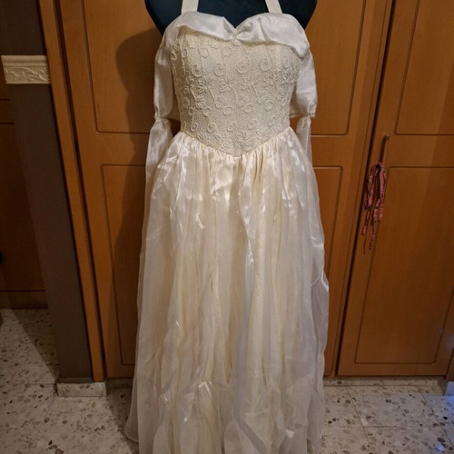 Vintage handmade wedding dress 60s'-70s' -  80,00 - Vendora.cy
