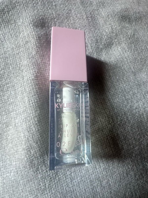 Kylieskin Lip Oil by Kylie Jenner 6ml καινούργιο