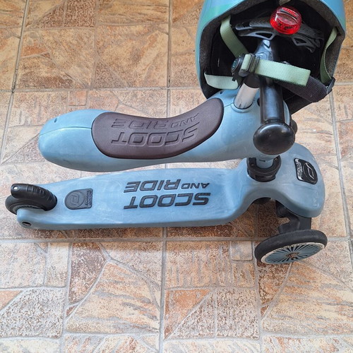 Scoot And Ride Highwaykick 1 kids scooter with removable seat