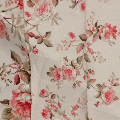 Two cotton fabrics, 0.94 x 1.28 m each