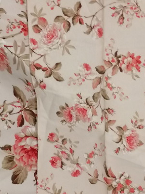 Two cotton fabrics, 0.94 x 1.28 m each
