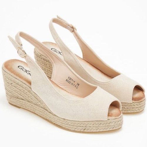 GoGo Shoes beige peep toe sandals like new, size 37