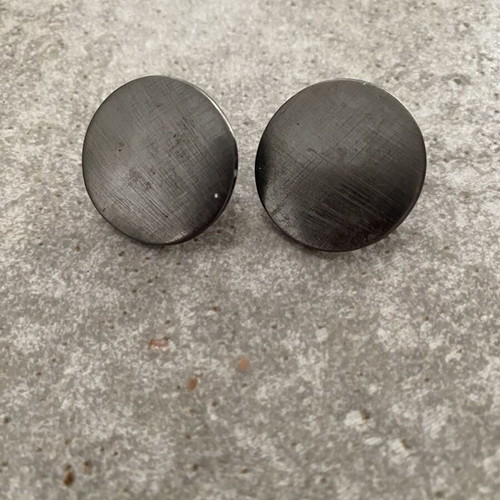 Round black grey earrings