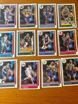 2021-22 Panini Hoops NBA Rookies πακέτο 12 καρτών σαν καινούργιο