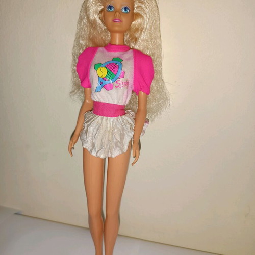 Sindy Tennis Star 1992 used authentic doll with dress