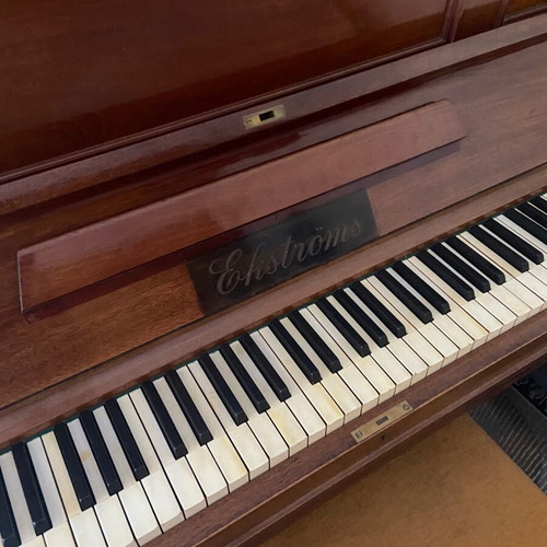 Ekstroms upright piano, authentic factory