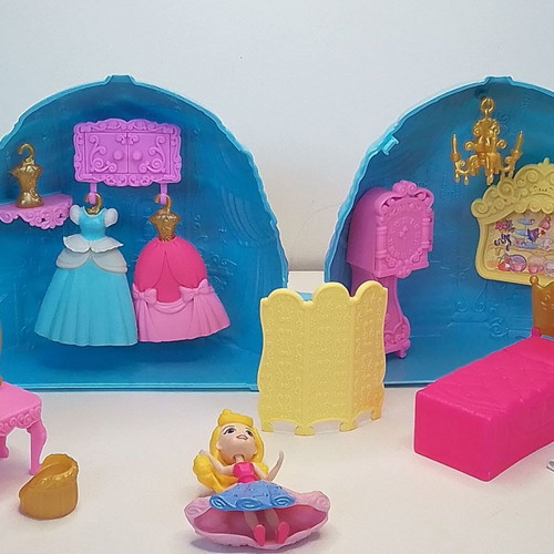Disney Hasbro 2021 Princess Secret Story princess set used
