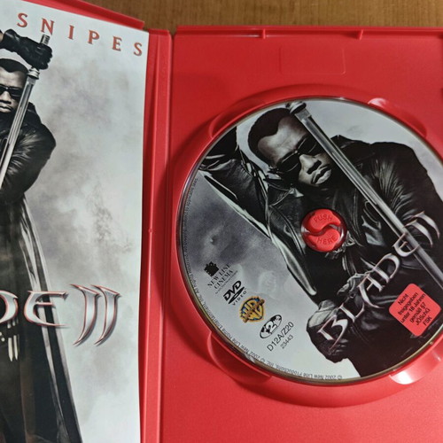 Blade II DVD like new, action and adventure with Wesley Snipes