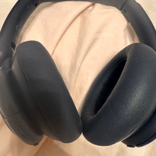 Soundcore Q30 headphones used, excellent condition