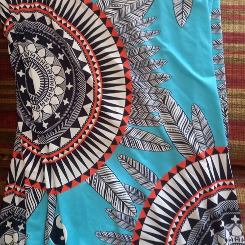 Summer dress like new with vibrant colors and patterns, size M