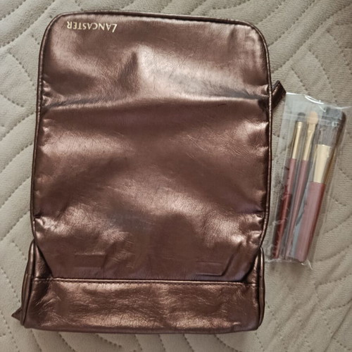 Lancaster makeup brush set with three brushes, new
