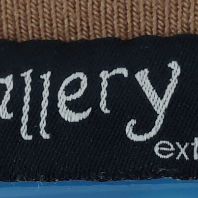 V Gallery sweater brown like new, size XXXL