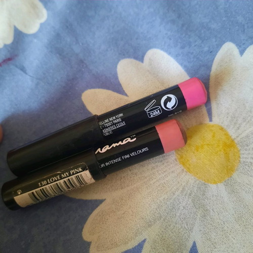 Maybelline pencil lipsticks used, fuchsia and pink, set of 2