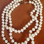 Vintage pearl necklace with fishhook clasp, like new