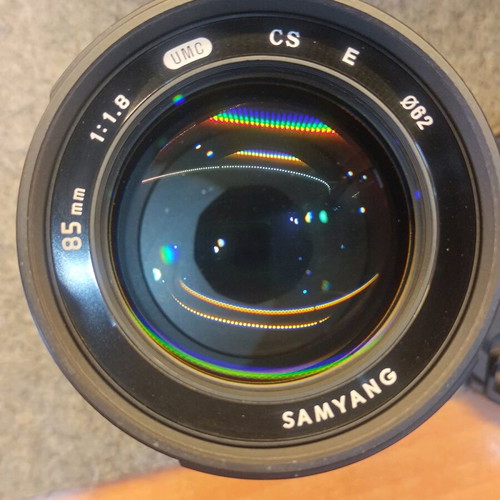 Samyang 85mm f/1.8 lens for Sony-E like new