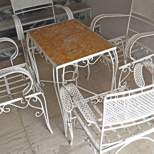 Fer Forge Vintage 1960 Garden Set used, table and 4 chairs
