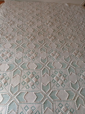 Handmade vintage crochet blanket like new, oversized double, cotton